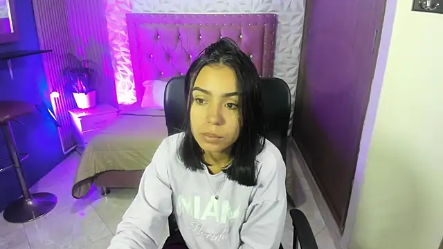 julieta fn online show from June 20, 2026, 12:41 pm