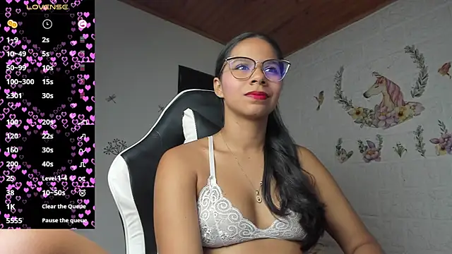 alisson hoffman05 online show from June 24, 2026, 10:53 pm