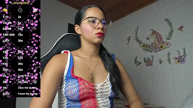 alisson hoffman05 online show from July 1, 2026, 9:36 pm