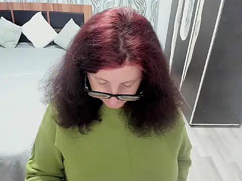 NoraJohnson6 online show from February 6, 2025, 9:11 am