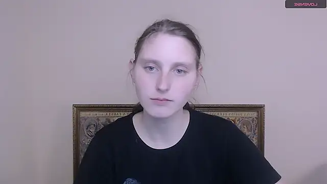 Snapshot of AdrianaRich_ chatting on March 20, 2025, 8:09 am AdrianaRich online show from March 20, 2025, 8:09 am