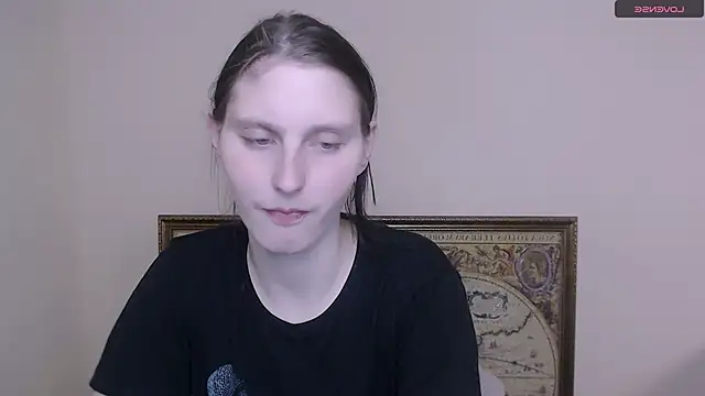 Snapshot of AdrianaRich_ chatting on March 21, 2025, 8:17 am AdrianaRich online show from March 21, 2025, 8:17 am