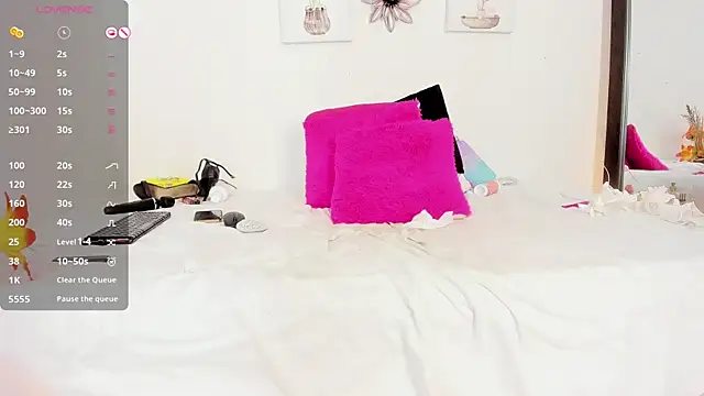 Deisyway88 online show from February 27, 2025, 9:04 pm