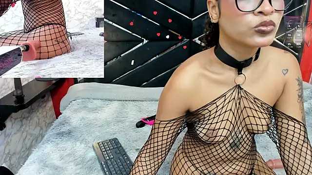IVISBOUNCYASS online show from July 19, 2026, 1:04 pm