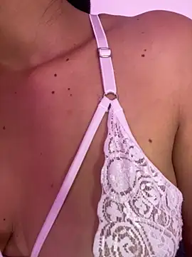 Snapshot of trex_x chatting on March 17, 2026, 6:00 pm trex x online show from March 17, 2026, 6:00 pm