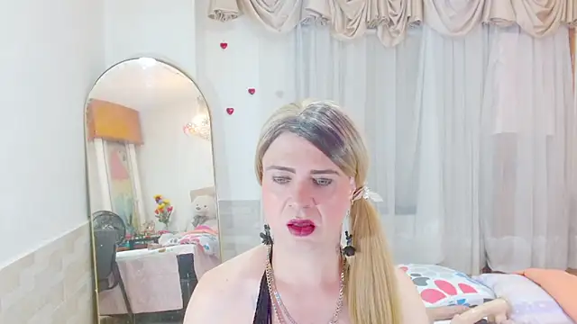 Dolldirtyxxx online show from February 1, 2026, 5:55 pm