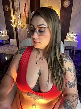 Madissonlove 1 online show from July 18, 2026, 4:05 am