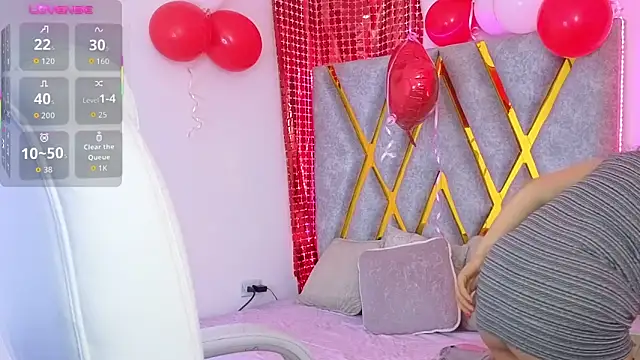 Snapshot of Cintiia_Holmes chatting on February 18, 2026, 11:33 pm Cintiia Holmes online show from February 18, 2026, 11:33 pm