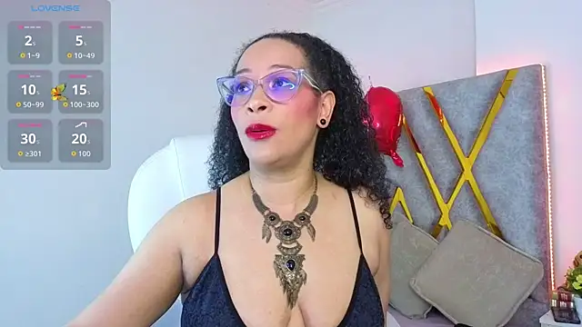 Snapshot of Cintiia_Holmes chatting on March 16, 2026, 11:31 pm Cintiia Holmes online show from March 16, 2026, 11:31 pm