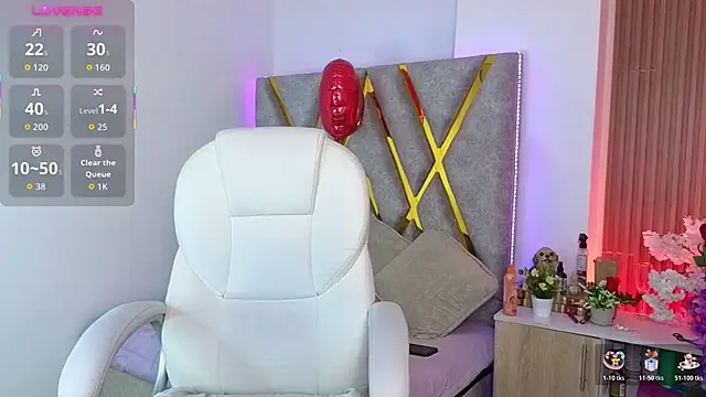 Snapshot of Cintiia_Holmes chatting on March 19, 2026, 11:53 pm Cintiia Holmes online show from March 19, 2026, 11:53 pm