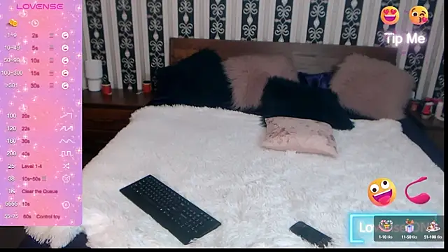 Snapshot of SWEET-SOPHI chatting on February 26, 2025, 8:44 pm SWEET-SOPHI online show from February 26, 2025, 8:44 pm