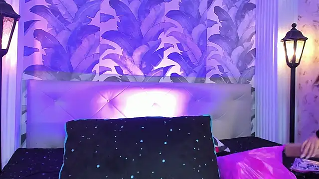 Sami Evanns online show from October 7, 2025, 3:04 am