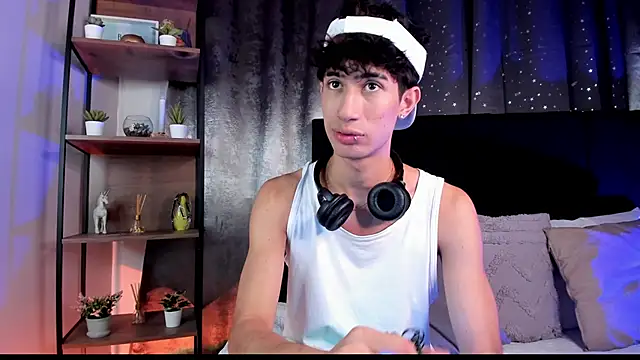 NovaaWheler online show from November 27, 2025, 9:17 pm