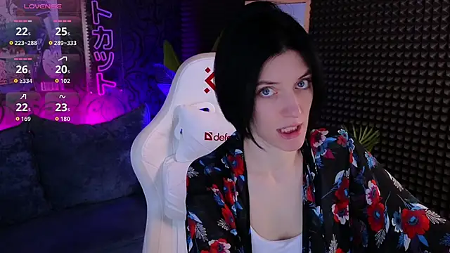 Snapshot of roxy_riot_ chatting on October 23, 2025, 1:27 am roxy riot online show from October 23, 2025, 1:27 am