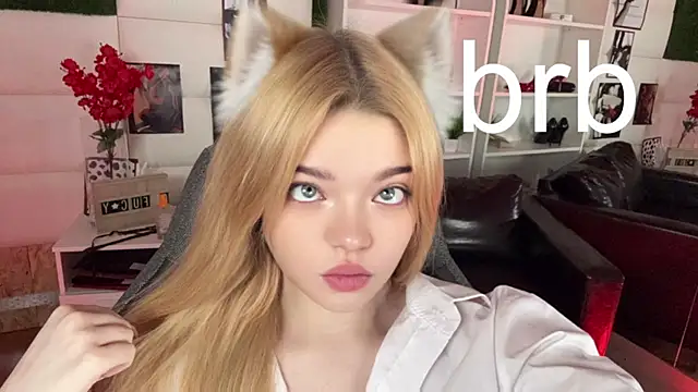 AdeleCartier online show from February 27, 2025, 3:36 am