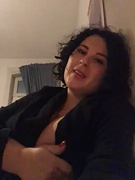 LunaSoleil9 online show from February 9, 2025, 7:30 pm