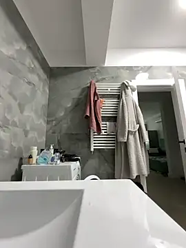 BonyBon29 online show from November 17, 2025, 6:30 am