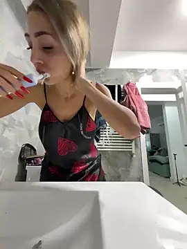 BonyBon29 online show from December 20, 2025, 6:42 am