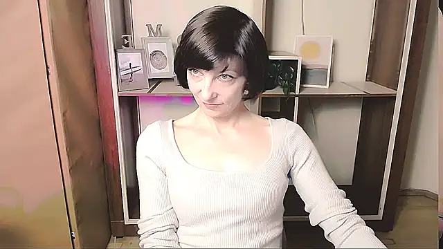  AngeliaFlow  online show from May 5, 2026, 8:22 am