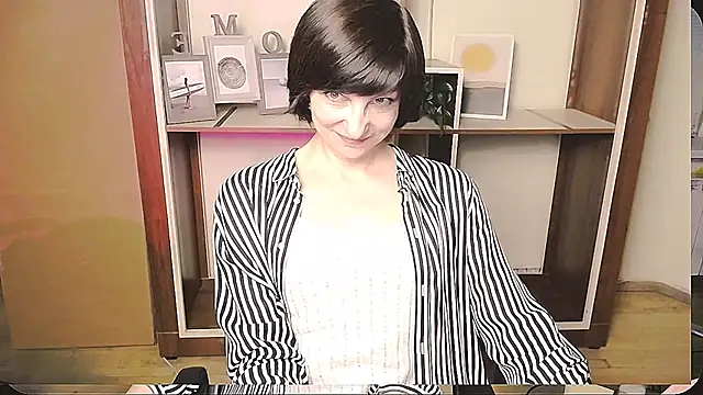  AngeliaFlow  online show from May 8, 2026, 8:30 am