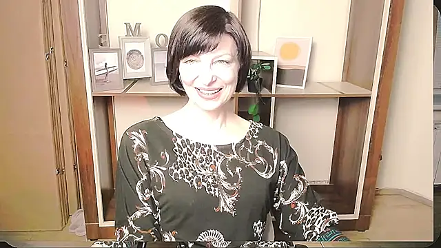  AngeliaFlow  online show from May 11, 2026, 9:04 am