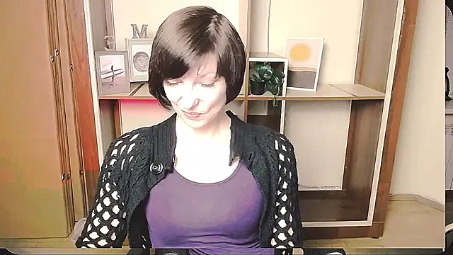 AngeliaFlow  online show from May 13, 2026, 8:34 am