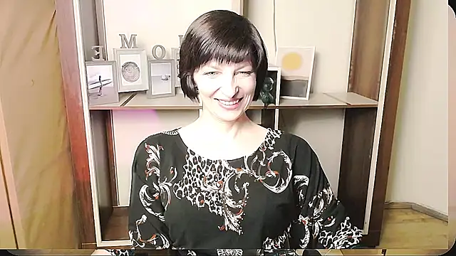  AngeliaFlow  online show from June 7, 2026, 8:29 am
