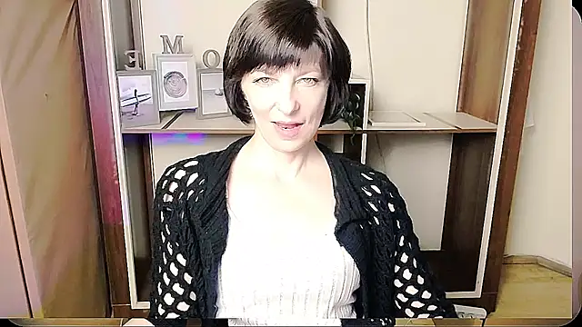  AngeliaFlow  online show from June 12, 2026, 7:18 am