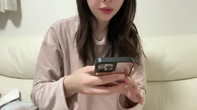 Snapshot of -KURUMI- chatting on May 13, 2026, 8:01 am -KURUMI- online show from May 13, 2026, 8:01 am