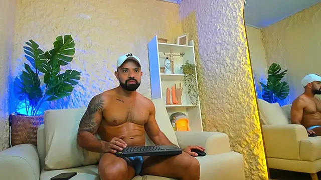 Maofenix online show from February 19, 2025, 9:14 pm