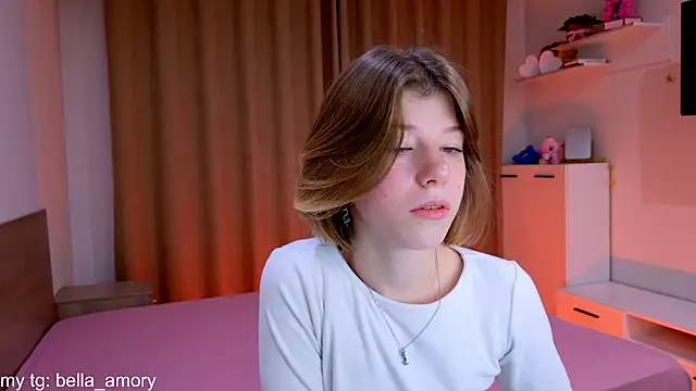 Bella amory online show from December 4, 2025, 11:57 pm