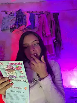 Skye Moore online show from May 20, 2026, 2:29 am