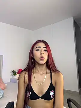 Snapshot of Mirandaa_Rogers chatting on February 10, 2026, 7:07 pm Mirandaa Rogers online show from February 10, 2026, 7:07 pm