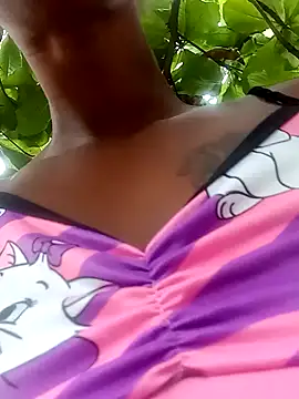 Snapshot of Lesly_warrio chatting on February 1, 2026, 4:49 pm Lesly warrio online show from February 1, 2026, 4:49 pm