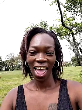 Snapshot of Lesly_warrio chatting on February 4, 2026, 3:29 pm Lesly warrio online show from February 4, 2026, 3:29 pm