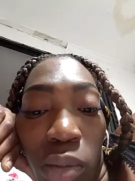 Snapshot of Lesly_warrio chatting on February 5, 2026, 7:24 am Lesly warrio online show from February 5, 2026, 7:24 am