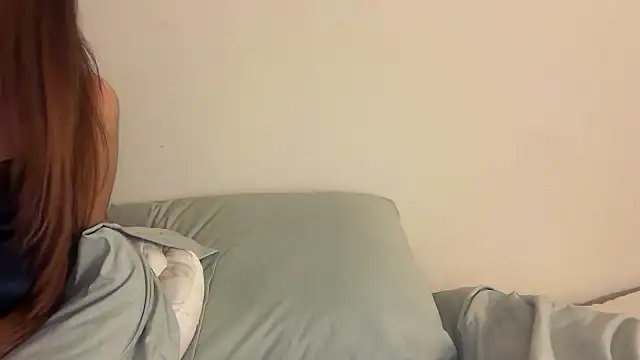 skyejde online show from September 19, 2025, 9:59 pm