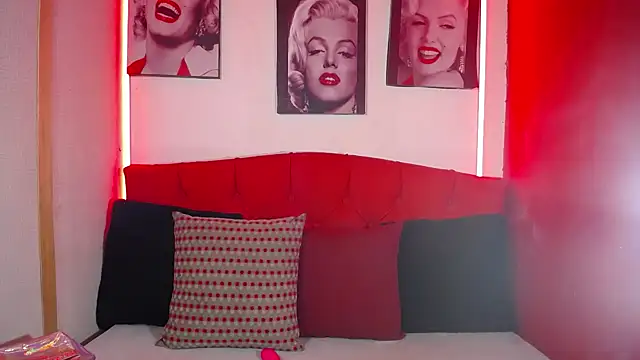 Tiana Ebony18 online show from July 26, 2026, 12:01 pm