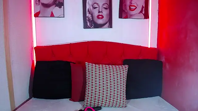 Tiana Ebony18 online show from July 31, 2026, 12:04 pm