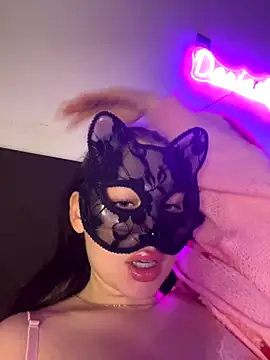 Snapshot of Daria-maus24 chatting on November 14, 2025, 2:49 pm Daria-maus24 online show from November 14, 2025, 2:49 pm