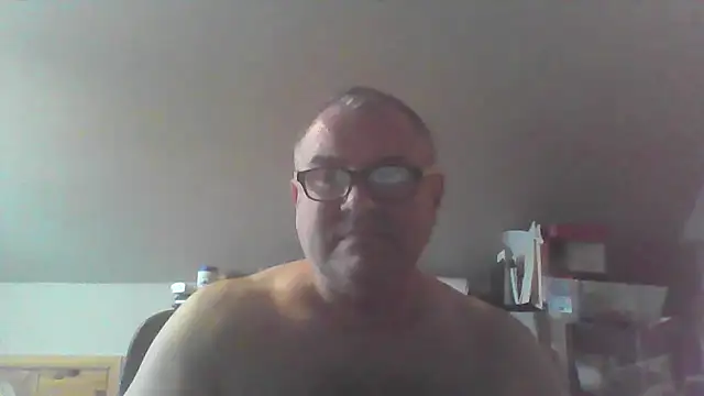 mkestr69 online show from December 1, 2025, 9:20 pm