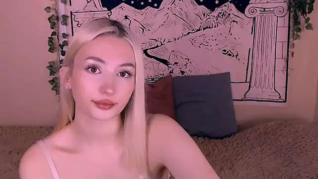 beauty blonde online show from March 17, 2025, 5:56 am