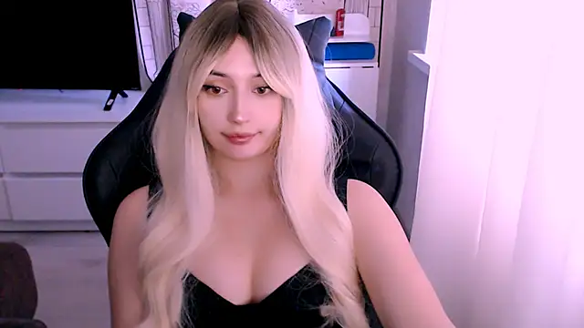 beauty blonde online show from October 17, 2025, 3:10 am