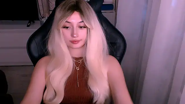 beauty blonde online show from October 22, 2025, 1:06 am