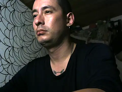 Snapshot of vampireathome chatting on May 14, 2026, 5:03 am vampireathome online show from May 14, 2026, 5:03 am