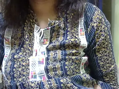 Snapshot of Your_cutiepie_ chatting on October 13, 2025, 4:51 pm Your cutiepie  online show from October 13, 2025, 4:51 pm