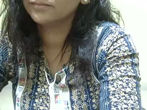 Snapshot of Your_cutiepie_ chatting on October 26, 2025, 12:00 pm Your cutiepie  online show from October 26, 2025, 12:00 pm