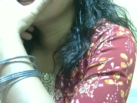 Snapshot of Your_cutiepie_ chatting on November 2, 2025, 5:59 pm Your cutiepie  online show from November 2, 2025, 5:59 pm