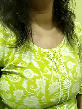 Snapshot of Your_cutiepie_ chatting on November 26, 2025, 6:20 pm Your cutiepie online show from November 26, 2025, 6:20 pm