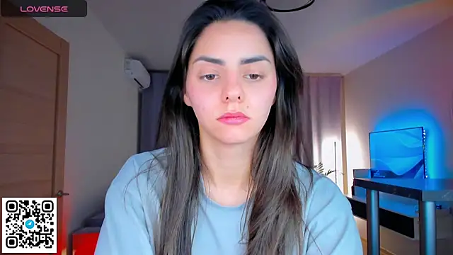 EmiliaZen online show from February 9, 2026, 6:12 pm